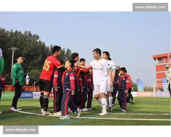 2025 史各庄 “生命谷杯” 开幕 16 支球队绿茵逐冠 2025 史各庄 “生命谷杯” 开幕 16 支球队绿茵逐冠