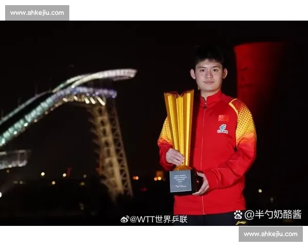 海南世界第一林诗栋出征 WTT 澳门站 剑指卫冕