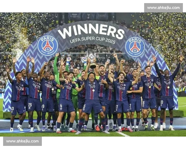 欧冠冠军巴黎夏训冲刺！7 天决战热刺争欧洲超级杯首冠